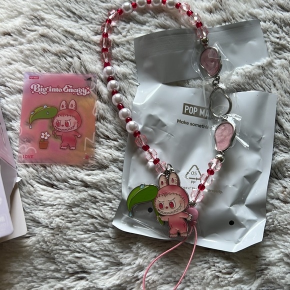 Pop Mart The Monsters LABUBU big into energy Love phone charm - Picture 3 of 4